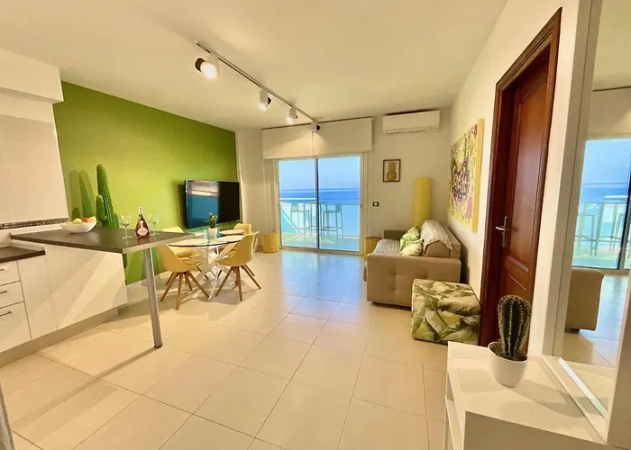 Tropical Rest バハマル