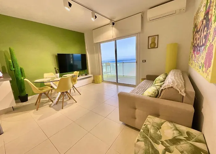 Tropical Rest Apartament Bajamar (La Laguna)